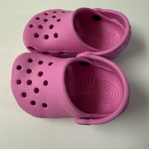 Crocs Littles Classic Pink Toddler Shoes Clogs Size 2-3